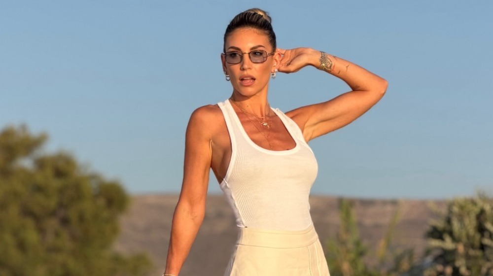 Aθηνά Οικονομάκου: Η selfie με την Jennifer Lopez στο Παρίσι που έγινε viral [εικόνα]